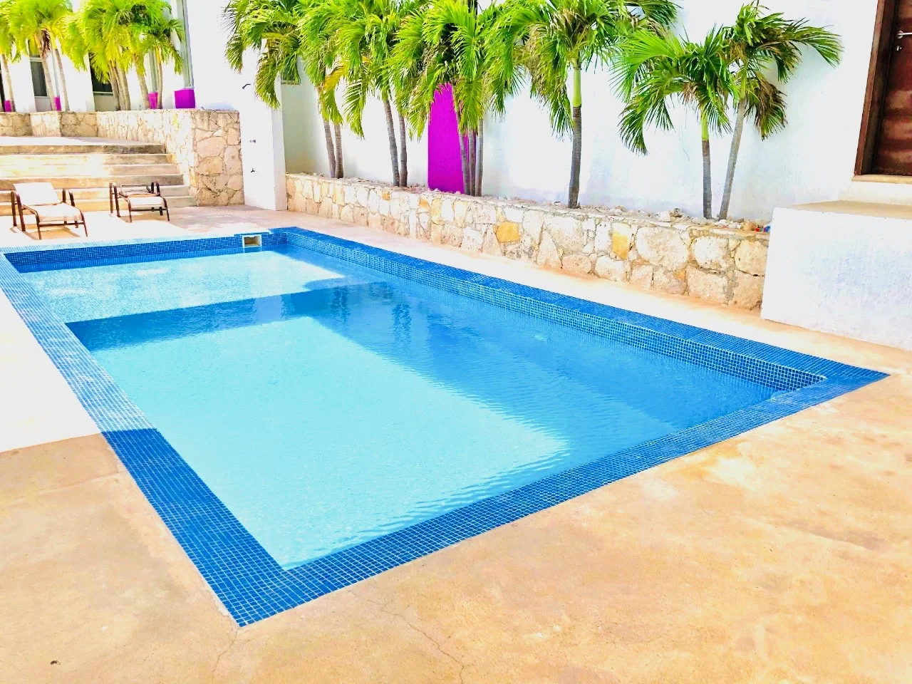 Swimming pool at the accommodation used during the Spanish immersion program in Progreso.
