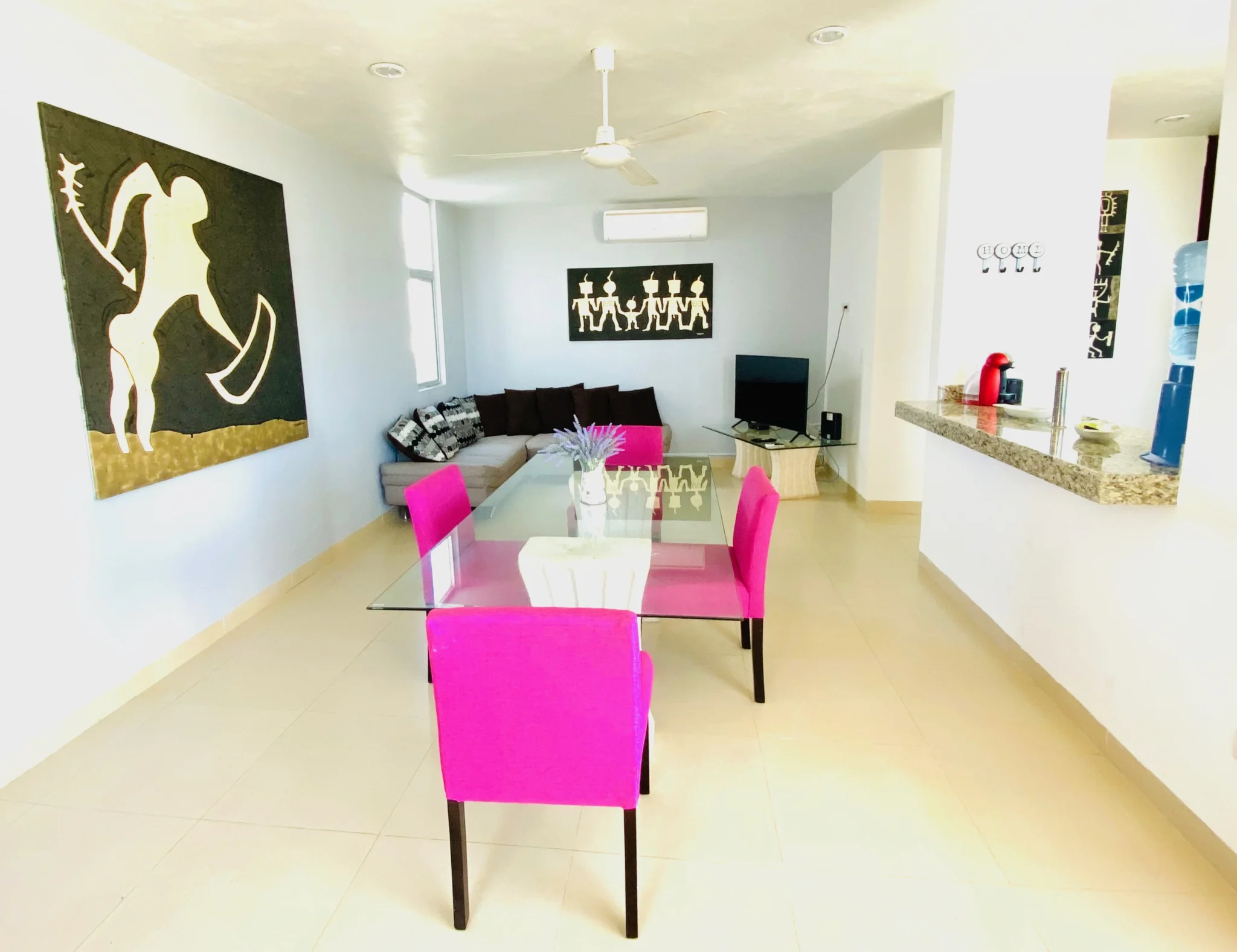 Shared living area in the seaside accommodation used during the Spanish immersion program in Progreso.